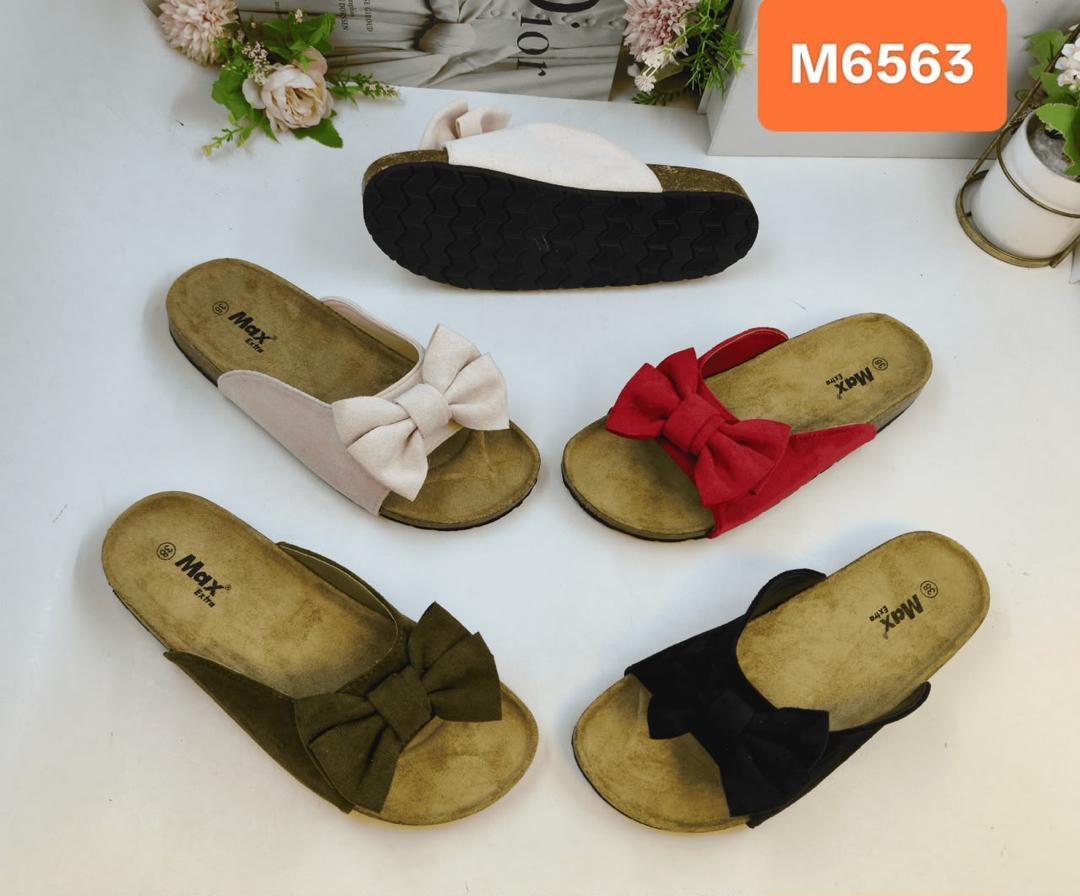 Max footwear